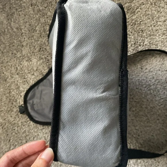 Insulated divided Wine Bag - Tequila Patrón Dufry San Juan, Puerto Rico 🇵🇷 - Picture 12 of 15